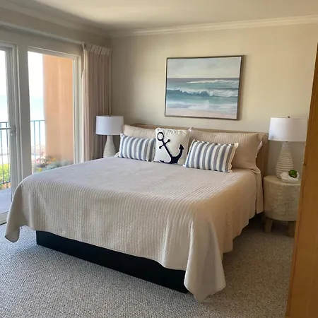 Capitola Beach Suites-3